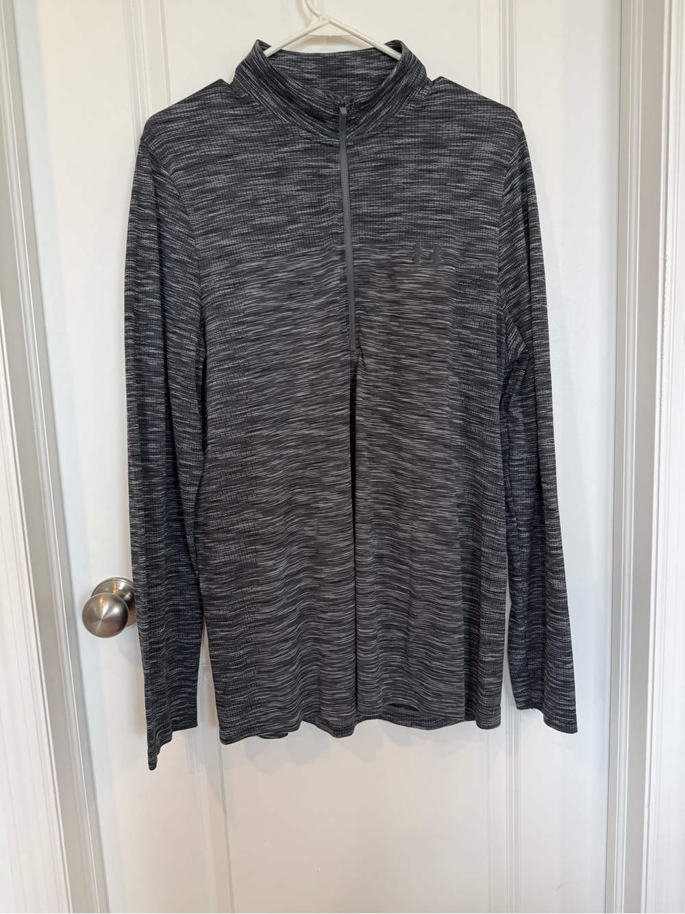 Under Armour Men's Dark Heather Gray Quarter-Zip Long Sleeve